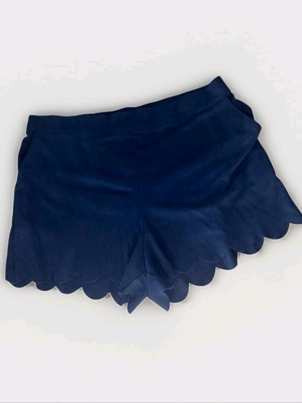 RD Style Black Scalloped Hem Shorts